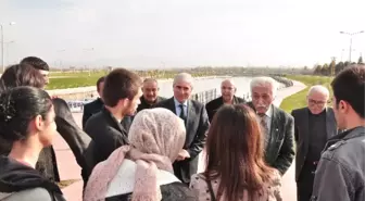 Yavuz Bülent Bakiler'den Öğrencilere 'Türkçe' Nasihatı