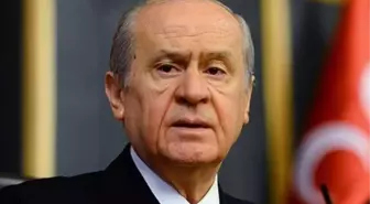 MHP Lideri Bahçeli Peşmerge Başı ve Sözde Bir Sanatçı Habur'dan Türkiye'ye Giriş Yapmıştır.