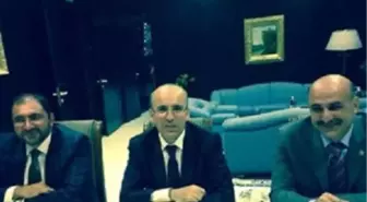 Temayül Yoklaması Öncesi Bakan, Vekil, İl Başkanı Bir Arada