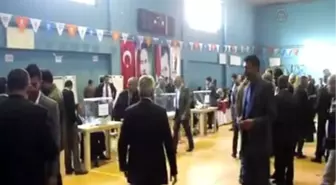 AK Parti temayül yoklaması yapıldı