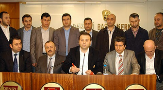 Denizli'de Dershanecilerden Tepki