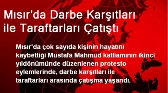 Mısır'da Darbe Karşıtları ile Taraftarları Çatıştı