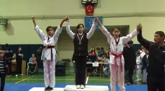 Taekwondocular Madalyayla Döndü