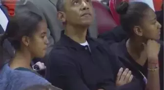 Maç İzlemeye Giden Obama Hem Alkışlandı Hem Yuhalandı
