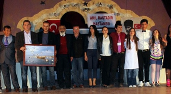 Koyun Yetiştiricilerine Reflektörlü Yelek Dağıtıldı