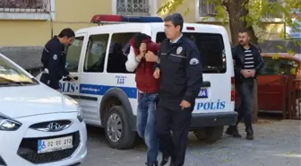 Besni'de Polisi Görünce Kaçan Hırsızlar Yakalandı