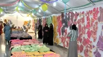 'Umuda Yolculuk' Örgü Sergisi Mültecilere Umut Oldu