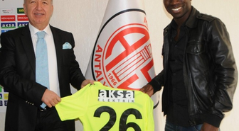 Medicalpark Antalyaspor, Lamine Diarra ile Sözleşme Yeniledi