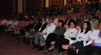 Diş Hekimi Adayları Beyaz Önlük Giydi