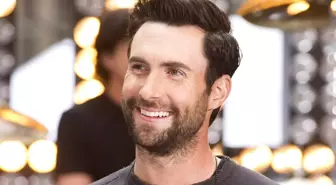 En Seksi Erkek Adam Levine Seçildi