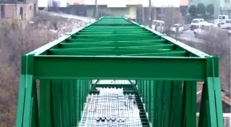 Hastane ile 5 Mahalle Arasına Yaya Köprüsü