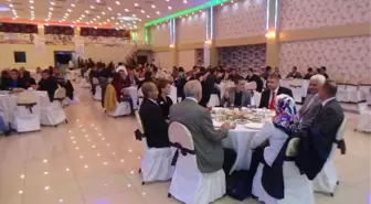 Öğretmenler Yemekte Bir Araya Geldi