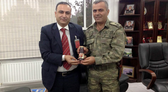 Siirtli Araştırmacı Yazar Emrah, Komutanları Ziyaret Etti
