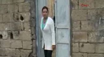 Şanlıurfa'nın Siverek İlçesi'nde, Ters Takılan ve Dışarıdan Açılan Bir Evin Bahçe Kapısı Görenleri...