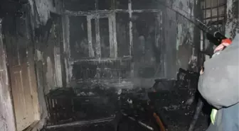 Adıyaman'da Evde Çıkan Yangını İtfaiye Söndürdü