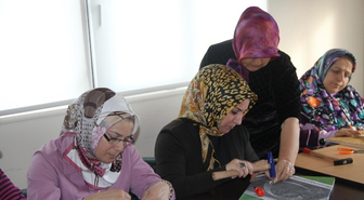 Akyazı Sosyal Gelişim Merkezi Engelleri Kaldırıyor