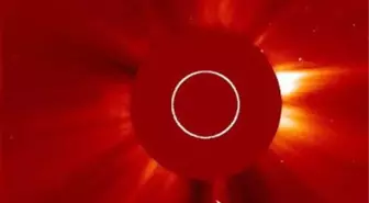Ison, Güneş'e 1 Milyon Kilometre Yaklaşınca Parçalandı