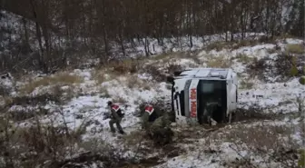 Muş'ta Kar Yağışı Kazaya Yol Açtı: 17 Yaralı