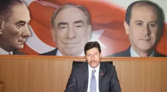 MHP'li İzgioğlu: 'Taş Atana Muz Verilmez'