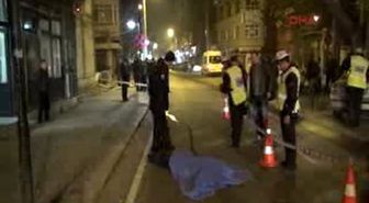 Yolun Karşısına Geçerken Öldü