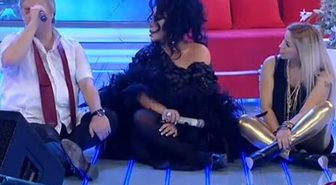 Bülent Ersoy: Ruj Dişime Gelse Ne Olur Kuşuma Gelse Ne Olur