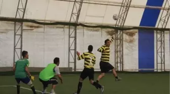 Hakkari'de Futbol Turnuvası Heyecanı