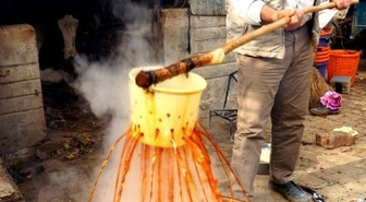 Sarıgöl'de Yılın Son Pekmezi Kaynatıldı