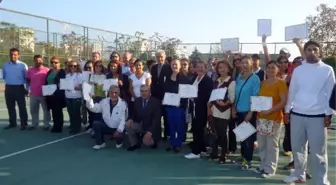 Tenis Kursiyerleri Sertifikalarını Aldı