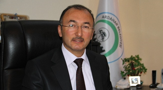 Ardahan'da AK Parti'nin Adayı Yeniden Faruk Köksoy
