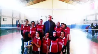 Gediz Anadolu İmam Hatip Lisesi Kız Voleybol Takımı İlçe Şampiyonu