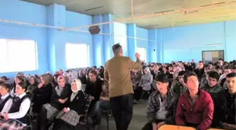 Hisarcık'ta Lise Öğrencilerine 'Gençlik ve Güvenli Gelecek' Konferansı