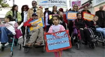 Kanun Zoruyla Olmuyor, 'Toplumun Bakışı Engelli'