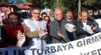 Adana'da Sağlık Çalışanları Torba Patlattı