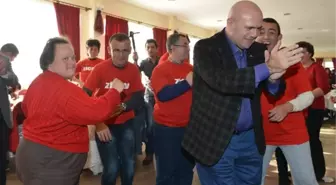 Çiğli'li Engelliler Gönüllerince Eğlendi