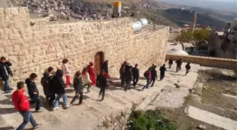 Gökkuşağı Bilgi ve Kültür Evi Öğrencileri Mardin'i Gezdi