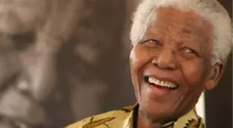 Nelson Mandela'nın Hayatını Kaybetmesi