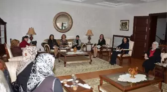 Vali Orhan Düzgün'ün Eşi Gül Düzgün Vatandaşları Valilik Konutunda Ağırladı