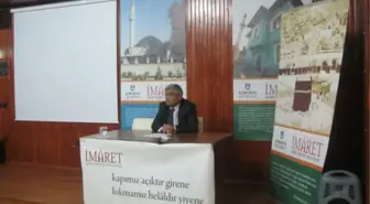 Prof.Dr. Namık Açıkgöz'den Şehir Üzerine Konferans