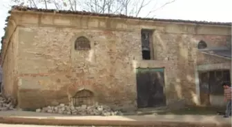 Tarihe Kilise Restorasyon İçin Belediyeye Devredildi