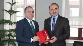 Arnavutluk Büyükelçisi Muçaj, Vali Erol'u Ziyaret Etti