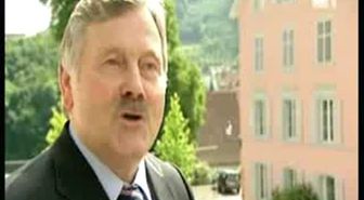 Sigortasız Hizmetçi Çalıştıran Ünlü Siyasetçi ve Bölge Yargıcı Olan Eşi 'Halktan' Özür Diledi