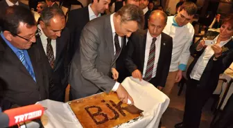 Beşiktaş Başkanı Fikret Orman, Ankara Atlıspor Kulübü'nde Düzenlenen Yemeğe Katıldı