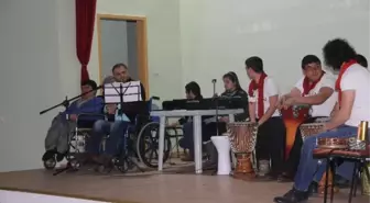 Karabük'te Engellilerden Mahkumlara Konser