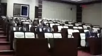 Erzurum Arşiv Vali Yardımcısı, İstiklal Marşı Söyletmedi