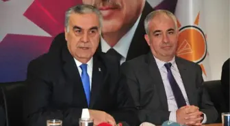 İzmir'de Ak Partililer, Erdoğan'a Hazırlanıyor