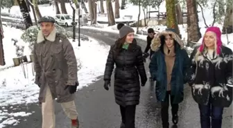 Nil Karaibrahimgil ve Eşinin Kar Keyfi