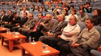 Paü'de Türkiye'de Kadın Futbolu Paneli Düzenlendi