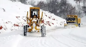 Tokat'ta 225 Köy Yolu Ulaşıma Kapandı