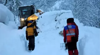 Yaylada 3 Gün Mahsur Kalan 2 Çoban ve Keçileri Kurtarıldı