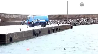 Yollardaki buzlanmaya deniz suyuyla çözüm